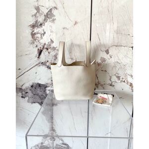 Hermès Women Pre-Loved Bag Very Good Condition